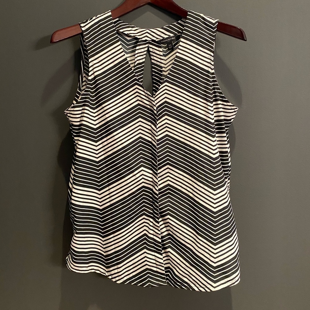 BANANA REPUBLIC XS SHIRT